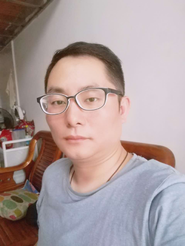 流星的尾巴的第一张照片--将乐相亲网