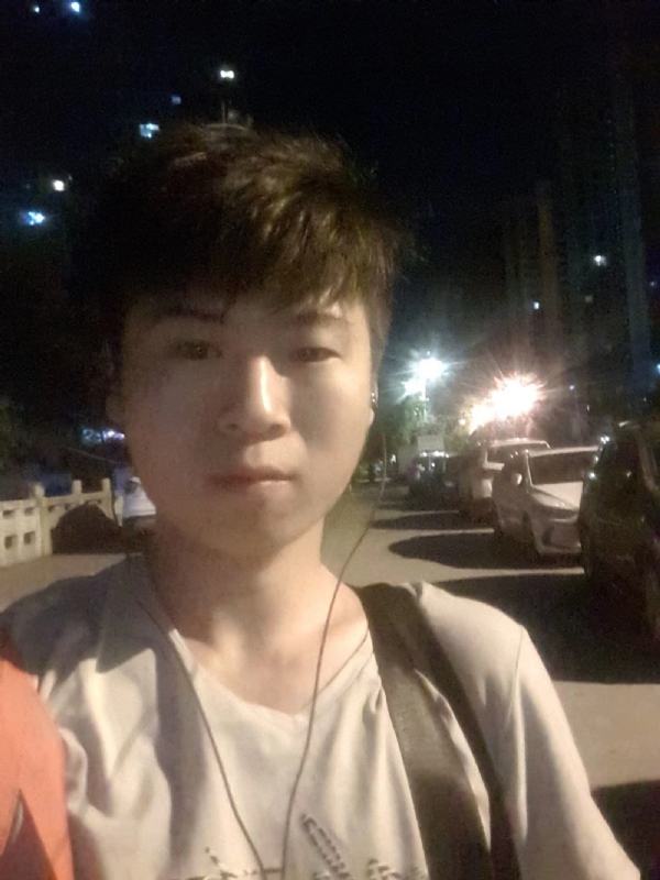 流星的瞬间的第一张照片--将乐相亲网