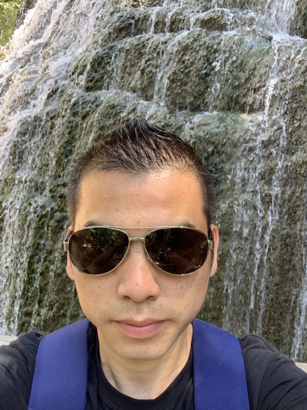 高兴的第二张照片--将乐相亲网
