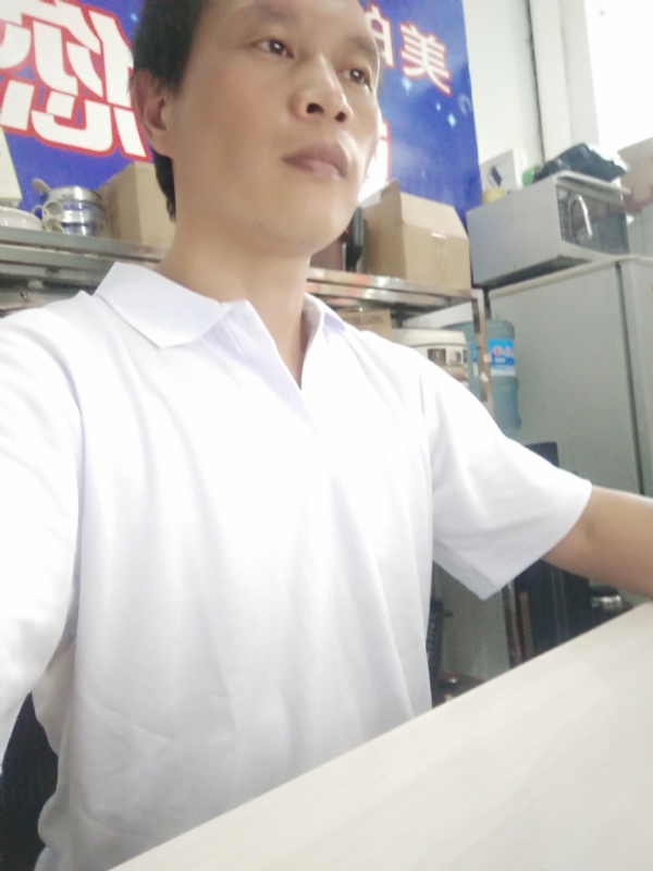 深蓝色的海的第一张照片--将乐相亲网