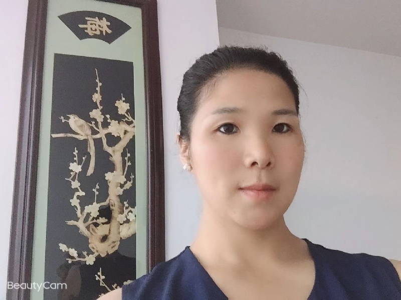 微笑的第一张照片--将乐相亲网