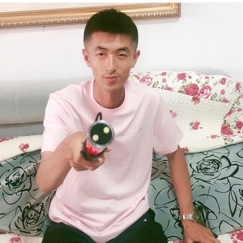 转身留下孤独的她的第一张照片--将乐相亲网
