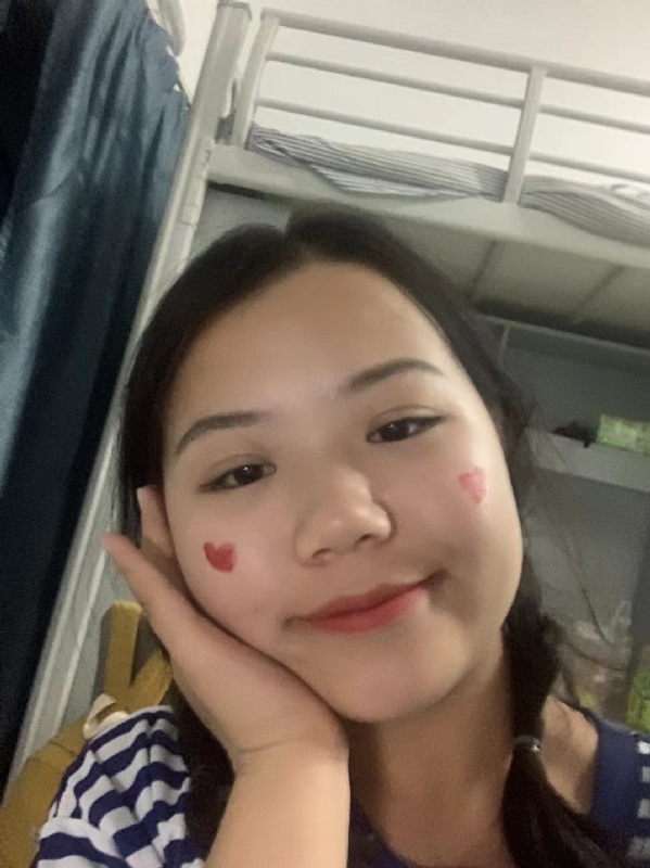 轻轻的一片云的第一张照片--将乐相亲网