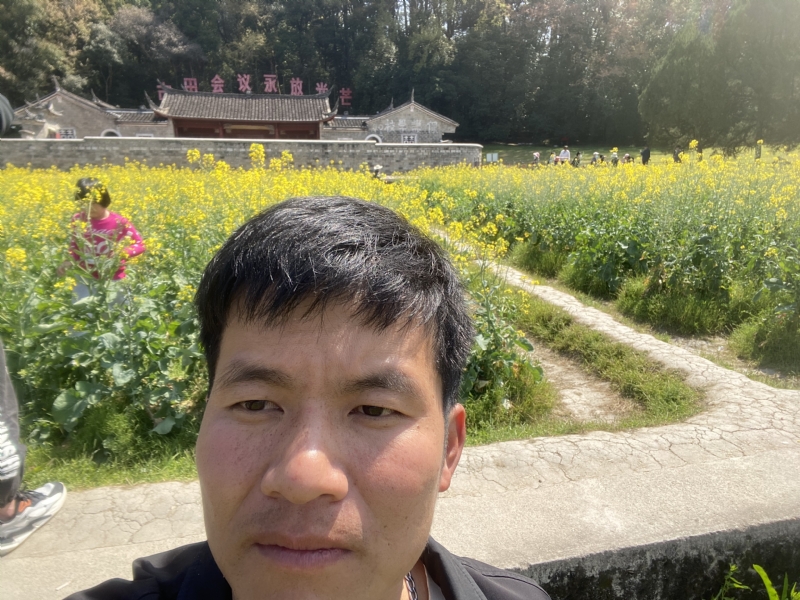 开心的第一张照片--将乐相亲网
