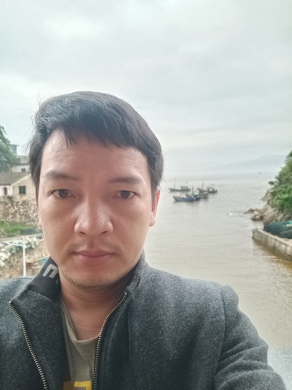 啊亮的第一张照片--将乐相亲网