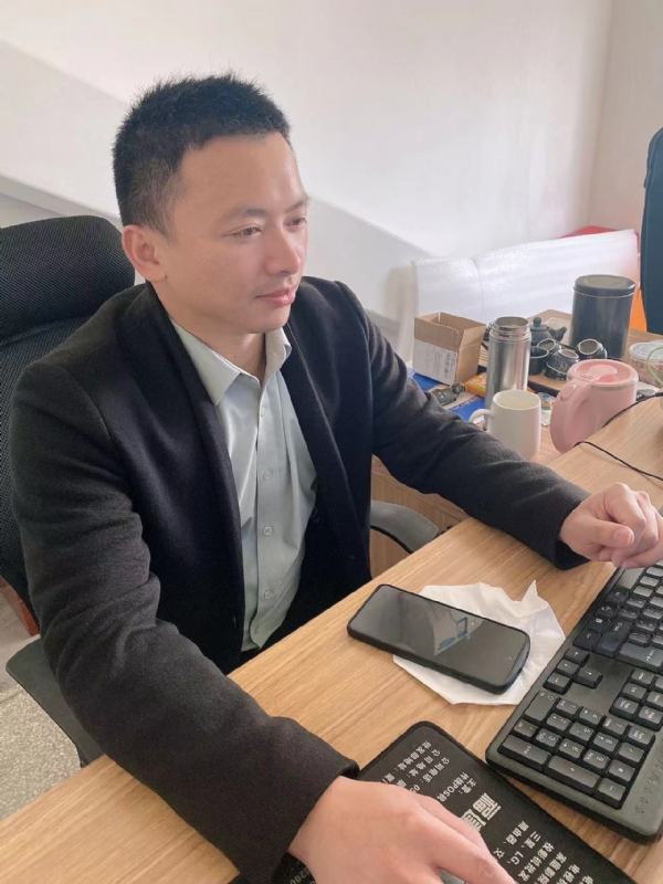 落叶知秋的第一张照片--将乐相亲网