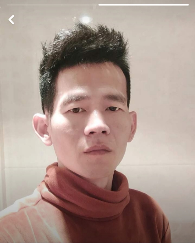 白了少年头的第一张照片--将乐相亲网