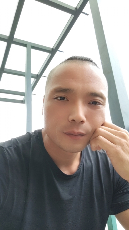 伯爵的第三张照片--将乐相亲网