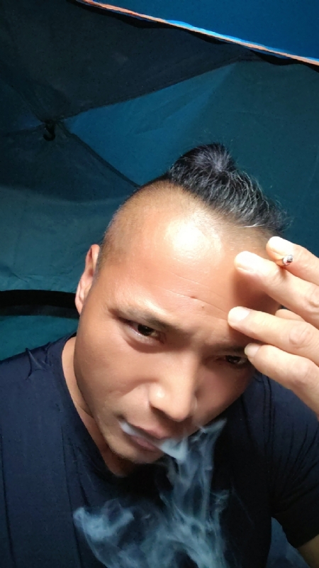 伯爵的第四张照片--将乐相亲网