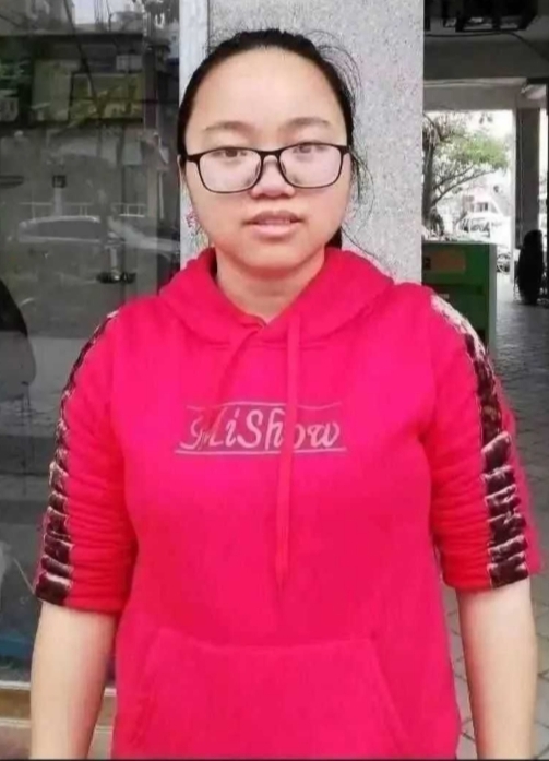 简单的第一张照片--将乐相亲网